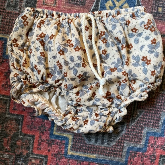 Rylee + Cru Baby Girls Vintage Floral Flutter Bloomer 12-18 Months NWOT - Picture 2 of 4